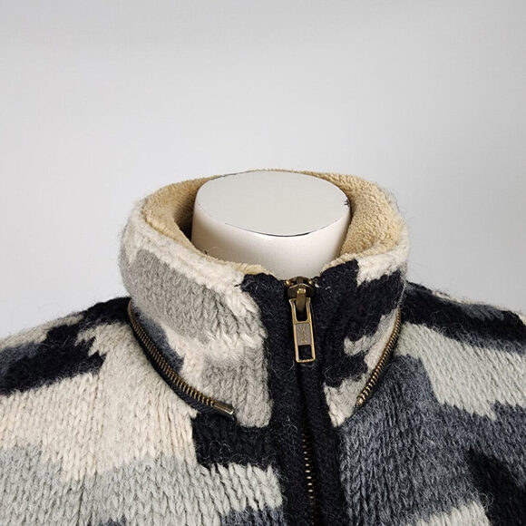 Made In Nepal Polar Knit Camo Jacket Size M - Picture 2 of 9